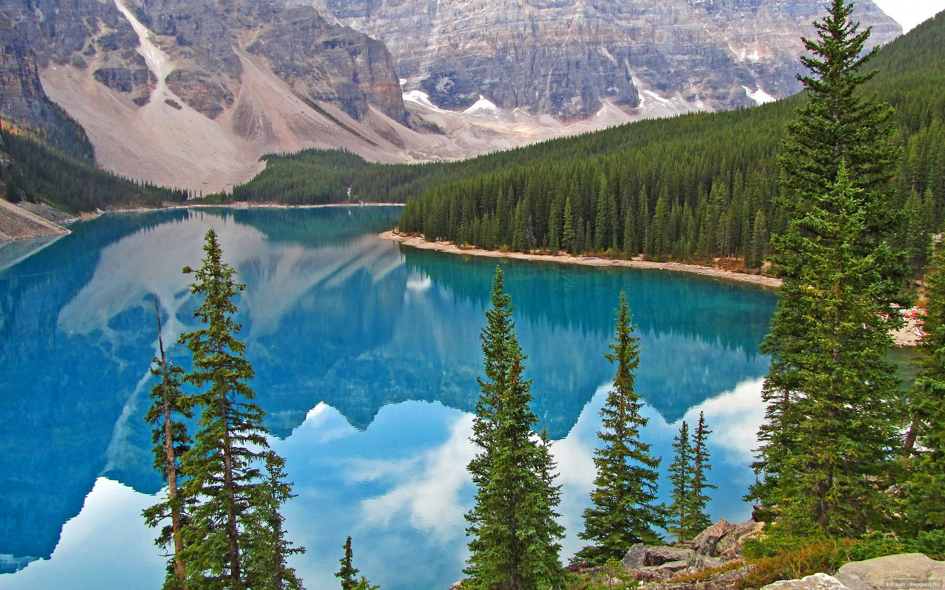 欧洲篮球决赛盛况空前 豪门对决呈现完美收官,欧洲篮球联赛决赛几场