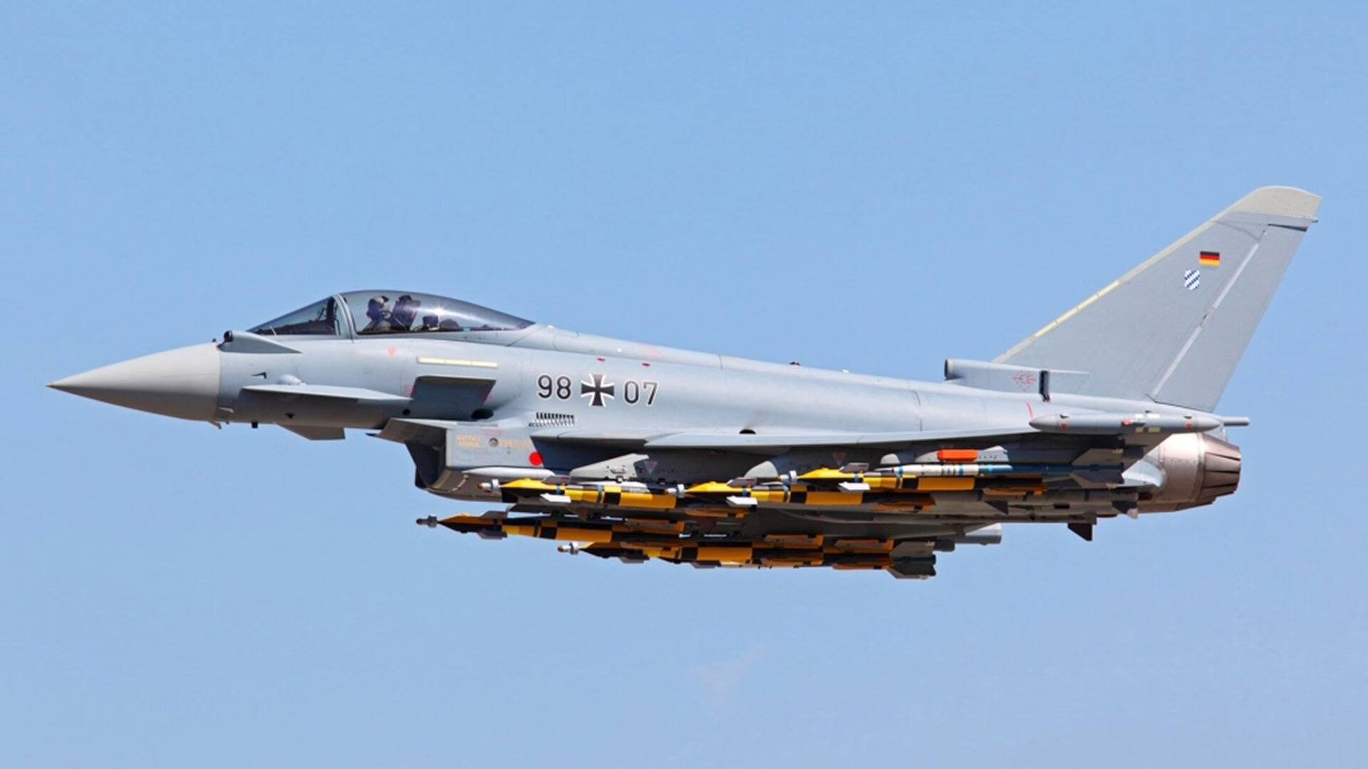 乐鱼体育平台官网-阿斯顿维拉主场2-0战胜曼联，伊萨克与乔林顿建功，阿斯顿维拉比赛