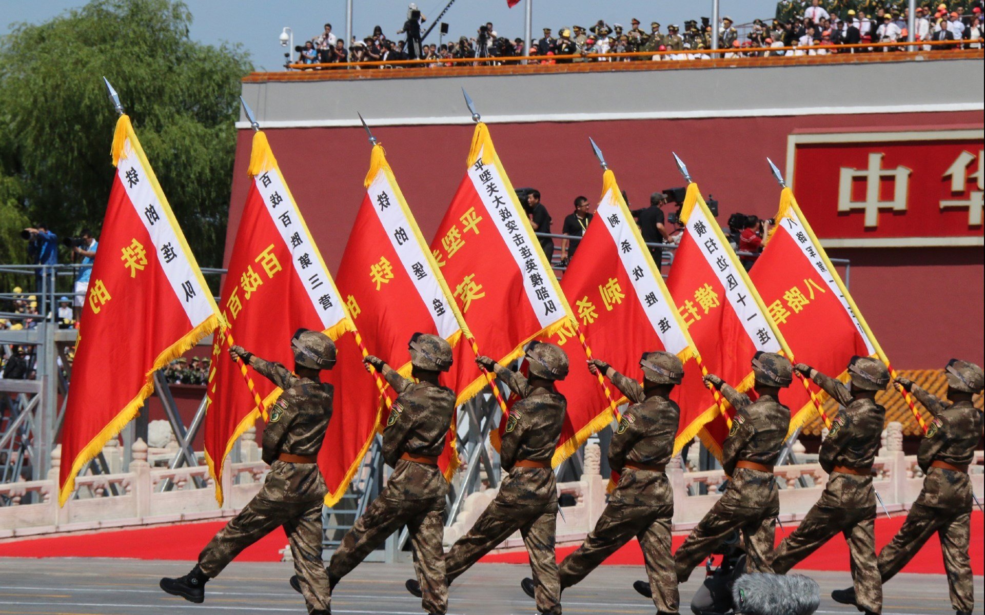 新加坡队在国际乒联混合团体世界杯中的技术精湛与配合默契，乒乓 新加坡