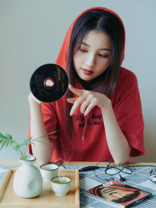 骑士锋线组合配合默契逐渐成为亮点，骑士前锋