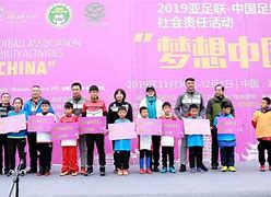 包含"体育与社会责任：球员如何回馈社区"的词条